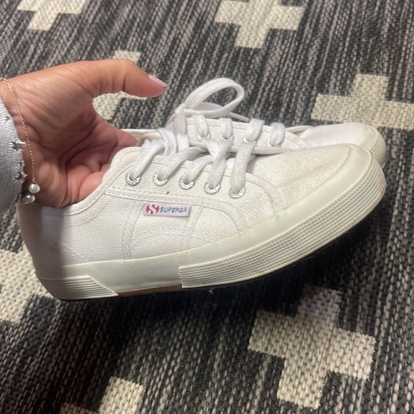 Superga White Canvas Size 6 - Picture 3 of 5